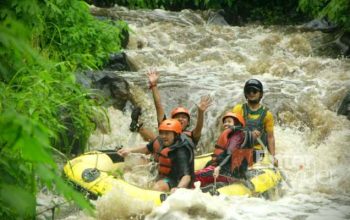 Obech Rafting Pacet