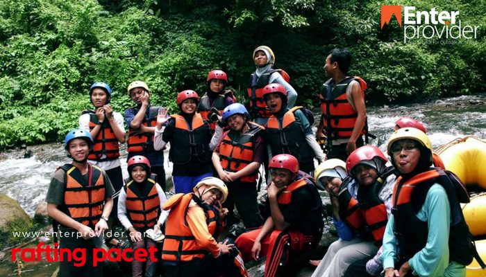 Harga Paket Rafting Pacet Mojokerto 