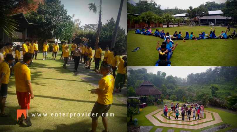 Paket Outbound di Warung Desa Trawas