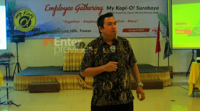 Employee Gathering Di Trawas