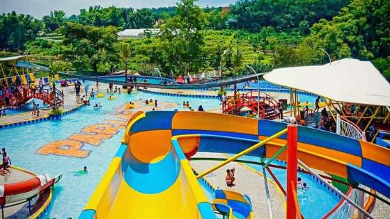 Parimas Waterpark Pacet