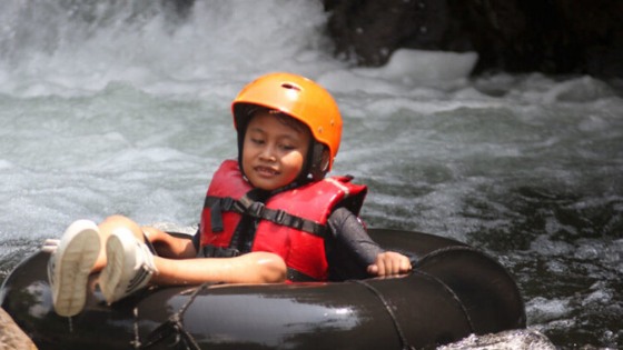 Water Tubing Kromong Pacet