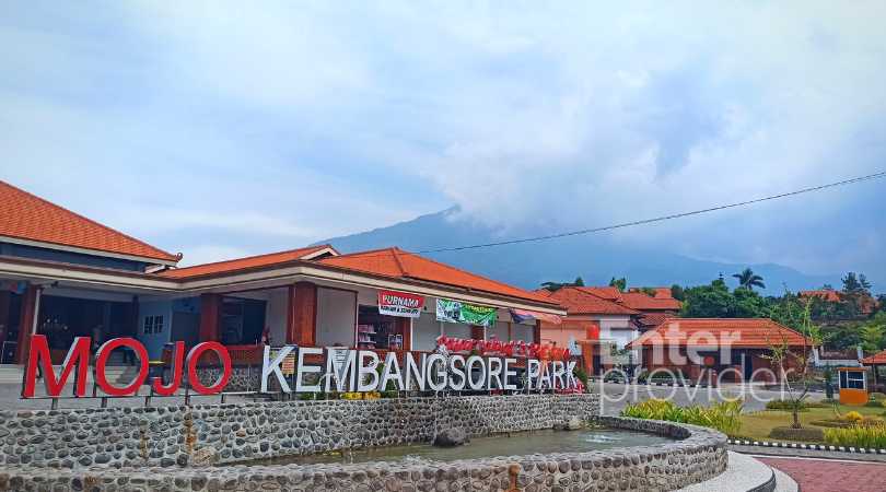 Mojo kembangsore Park Pacet