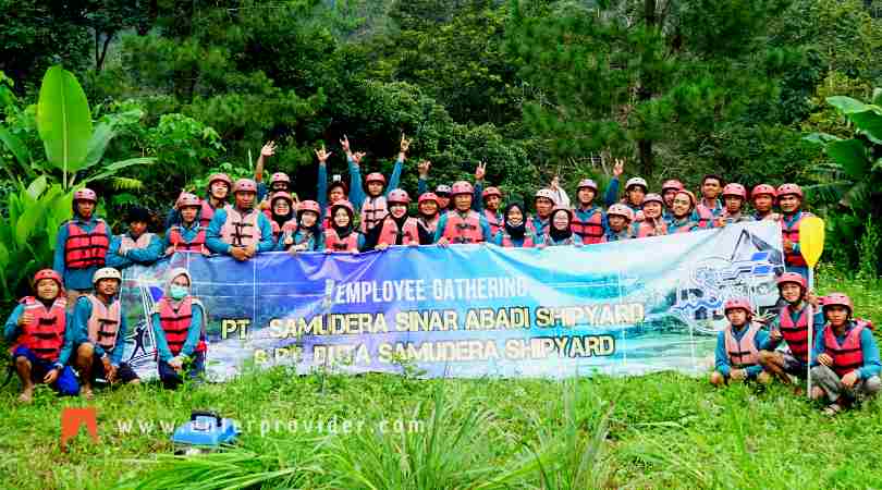 Paket Outbound Rafting di Pacet