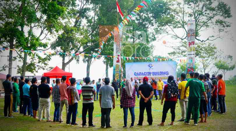 Capacity Building Politeknik Elektronika Negeri Surabaya di Blessing Hills Trawas