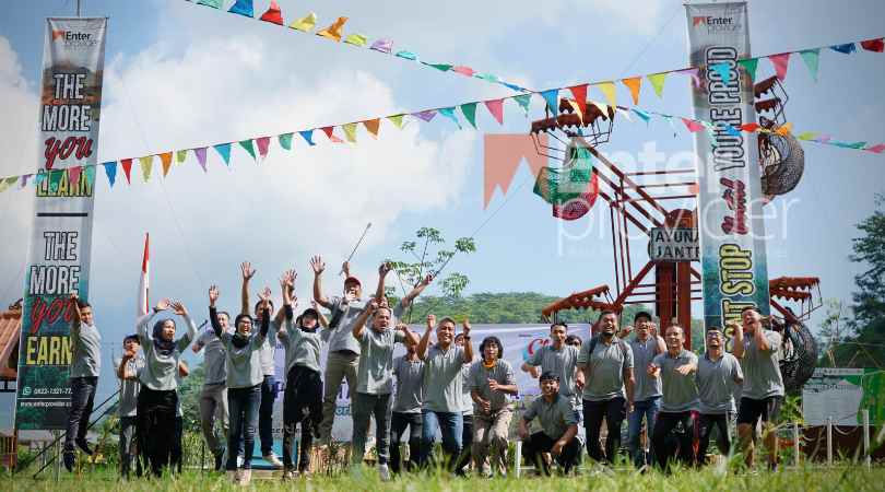 Outbound di Pacet Trawas